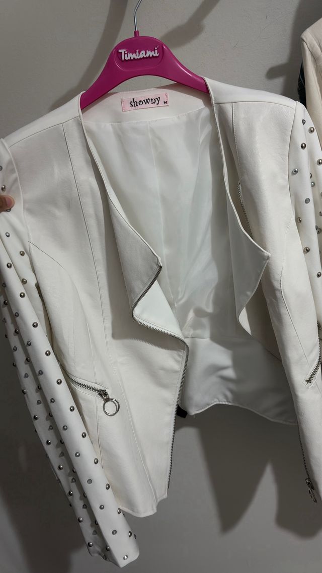 Chaqueta blanca Showdy tachuelas Talla M