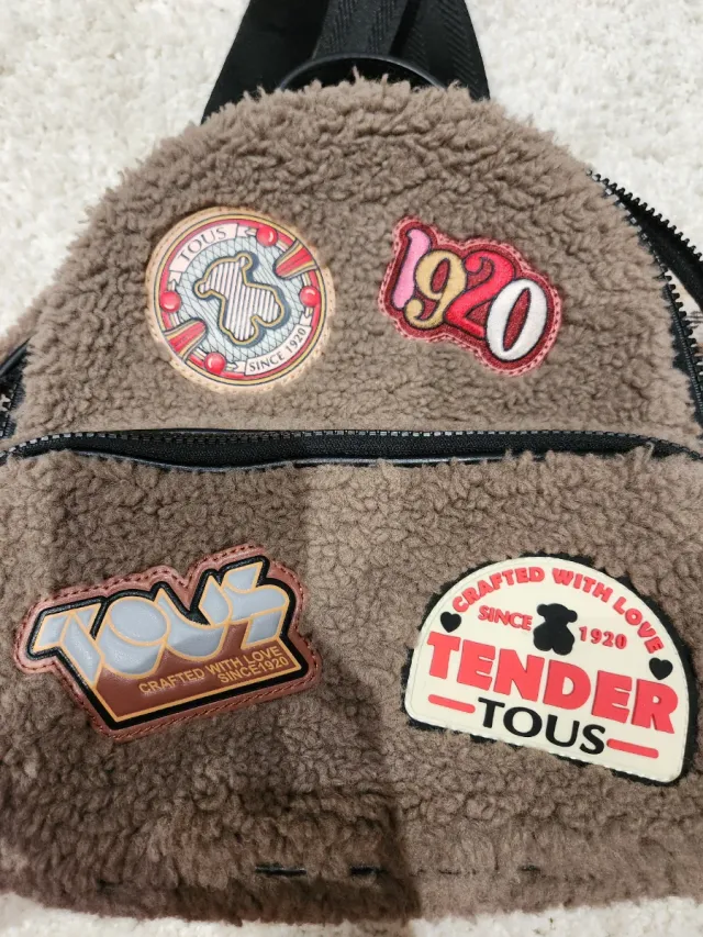 Mochila Tous peluche con parches
