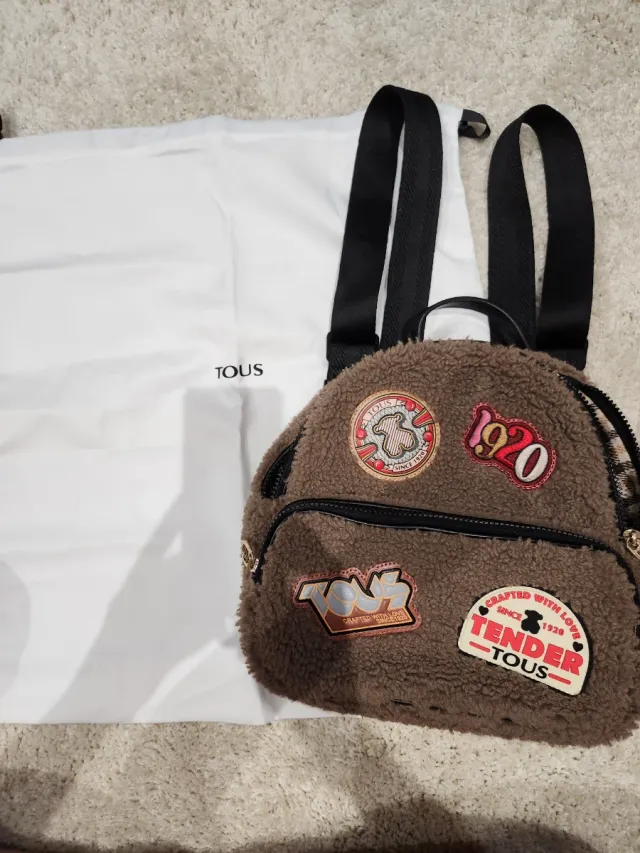 Mochila Tous peluche con parches