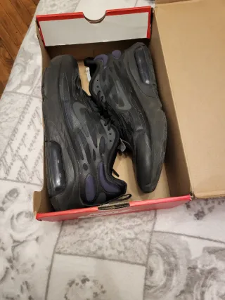 Nike Air Max Exosense 42.5