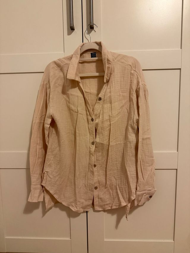 Camisa beige de lino