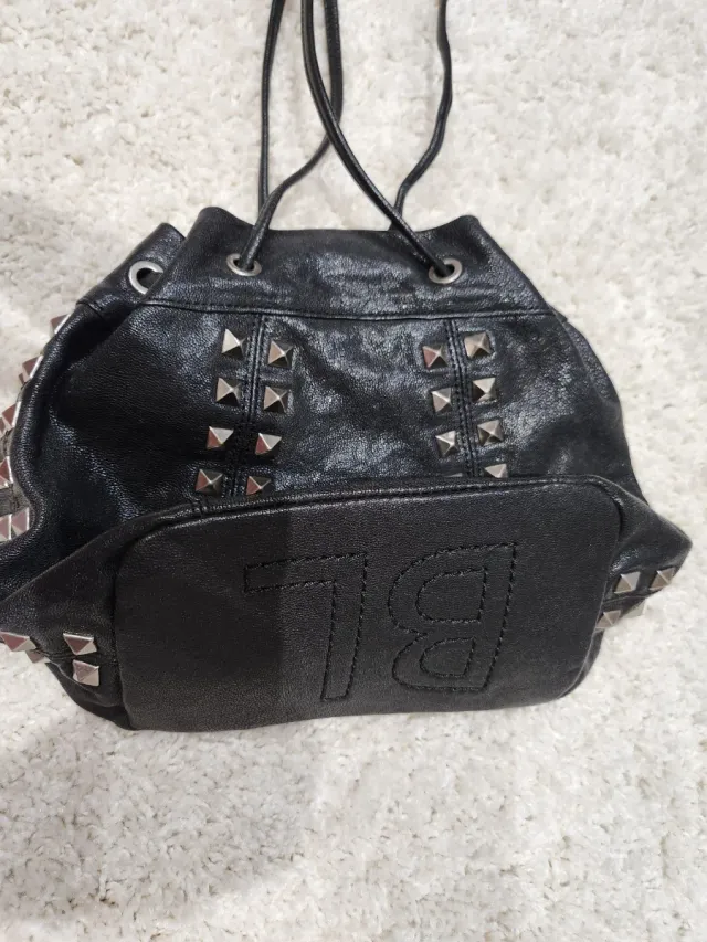 Bolso Bimba y Lola negro tachuelas