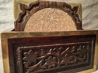 Juego de 6 posavasos de madera y latón