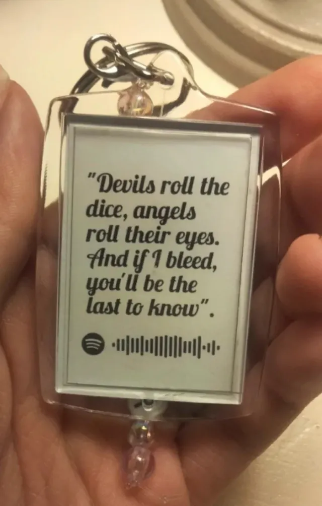 Portachiavi Taylor Swift" Cruel Summer"