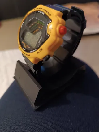 Reloj Amarillo y negro