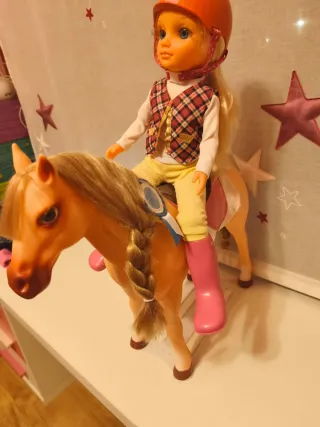 Nancy con caballo y accesorios