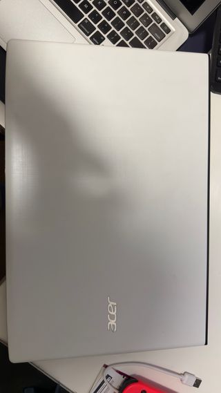 Acer Aspire E5 Laptop - Repuestos - enciende bien