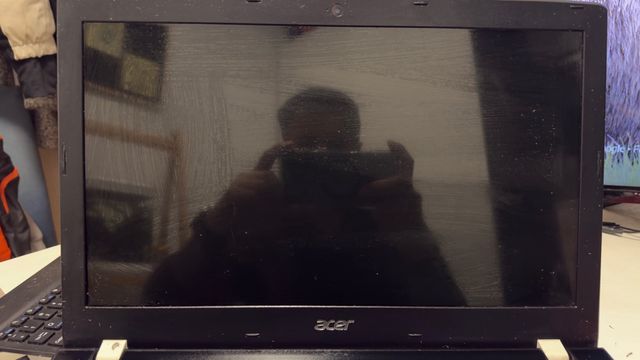 Acer Aspire E5 Laptop - Repuestos - enciende bien