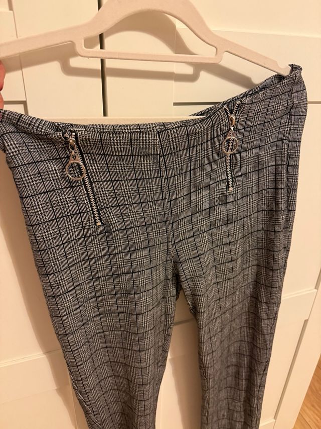 Pantalón de cuadros con cremallera