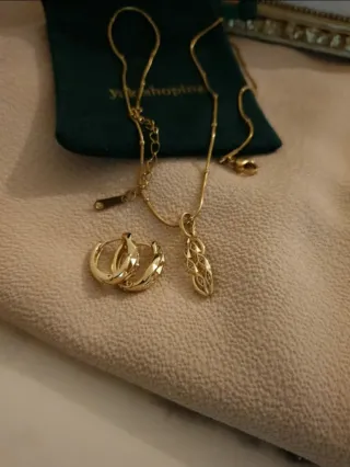 Conjunto chapado en oro resistente al agua