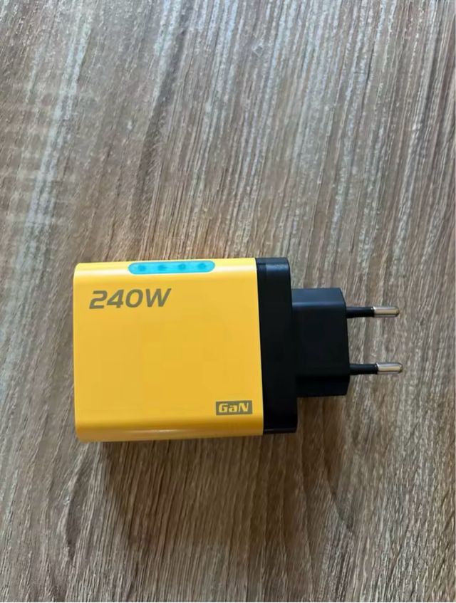 Cargador USB C 240W GaN Carga Rápida