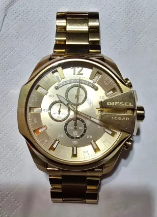Reloj Diesel Dorado