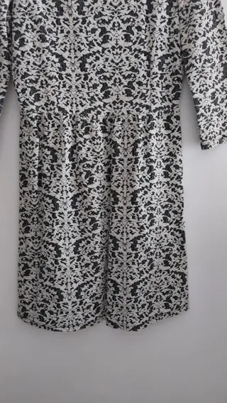 Vestido estampado blanco y negro