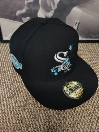 Gorra New Era 59Fifty Negra Flores Talla 7.1/2
