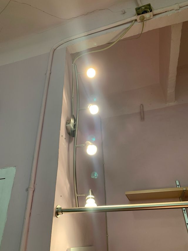 Lámpara de pared moderna