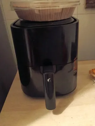 Freidora de aire negra