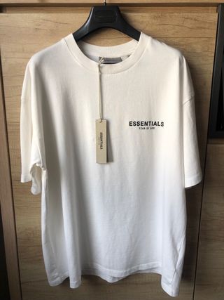 Camiseta ESSENTIALS Blanca Manga Corta