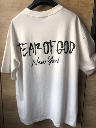 Camiseta ESSENTIALS Blanca Manga Corta