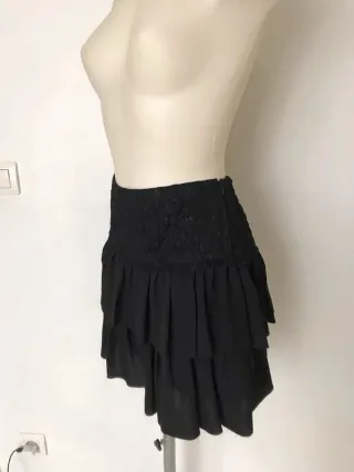 Falda Nolita volantes negra