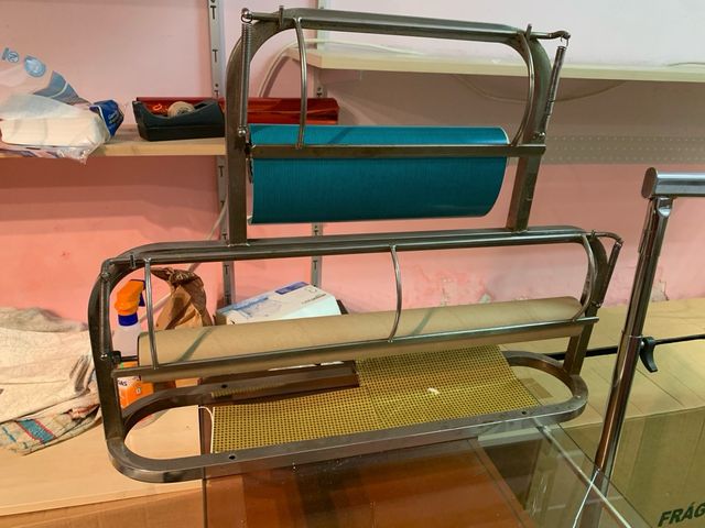 Dispensador de papel para comercio