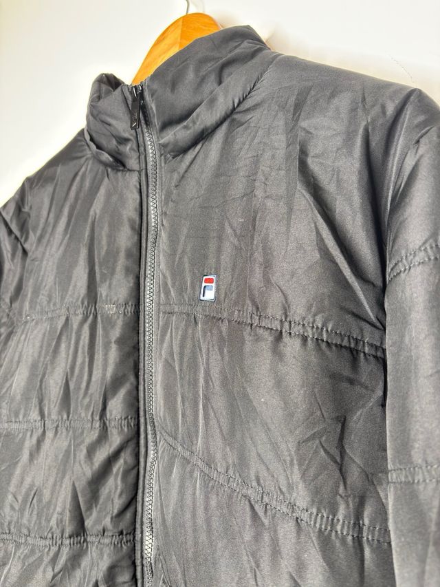 Chaqueta Fila Puffer Negra Vintage Sin Capucha