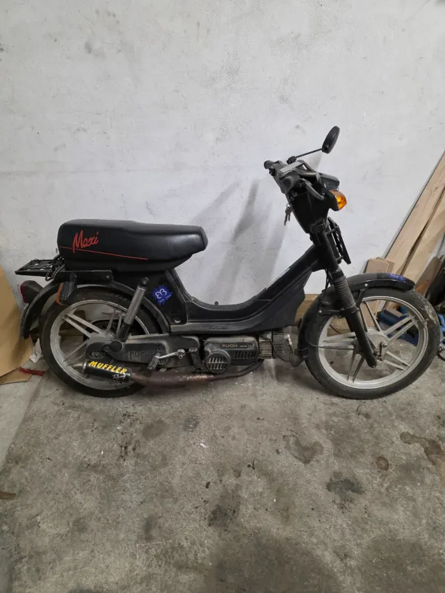 Moto Puch Maxi