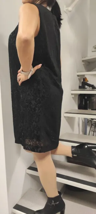 Vestito nero in pizzo