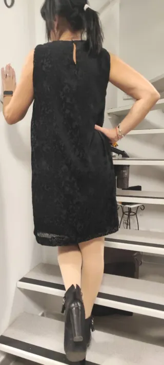 Vestito nero in pizzo