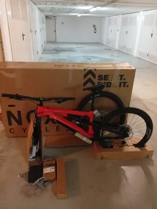 E-MTB NOX Helium Enduro 7.1 254watt tg M nuova