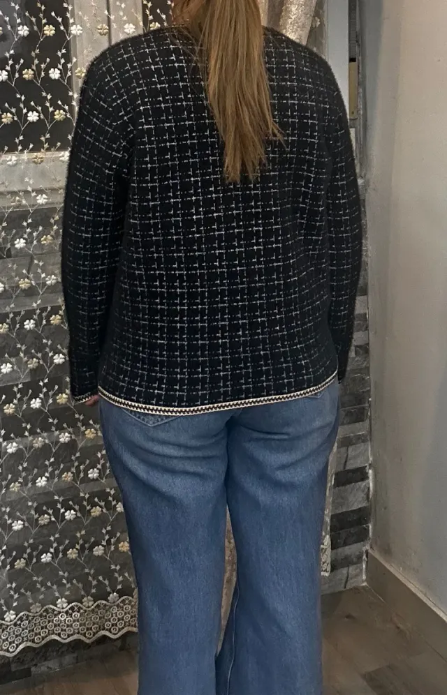 Chaqueta negra y blanca mujer