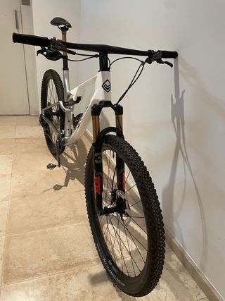 Megamo Track Full Fox Kashima