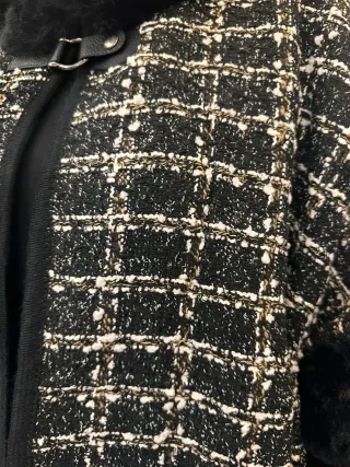 Capa de mujer con pelo