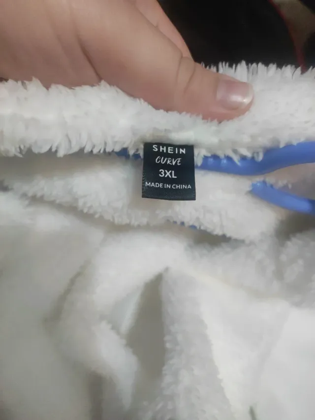 Chaqueta de pelo blanca