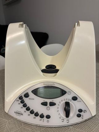 Thermomix TM 31 con libros y funda