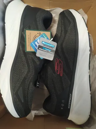 Zapatillas Skechers Waterproof Talla 47.5 Nuevas