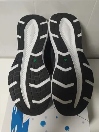 Zapatillas Skechers Waterproof Talla 47.5 Nuevas