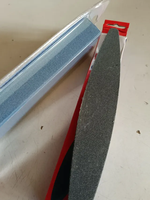 Piedra para afilar guadañas