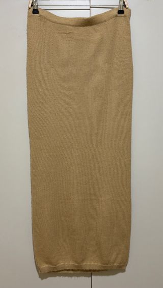 Falda larga marrón punto