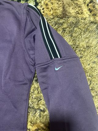 Sudadera Nike Morada