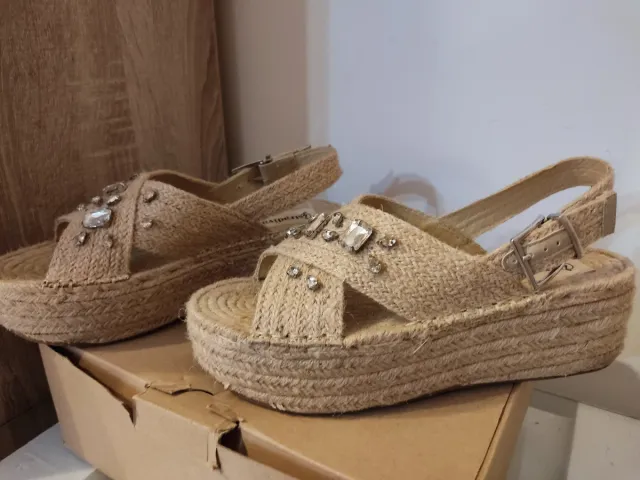 Sandalias Esparto Stradivarius Talla 38