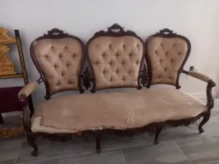 Sofá antiguo y 2 sillones madera y tela