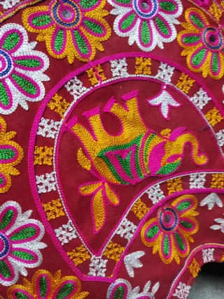 Bolso artesanal bordado elefante