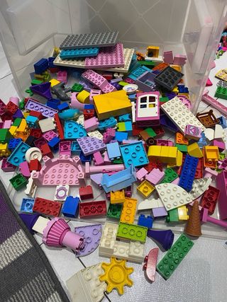 Lego Duplo pezzi misti al KG