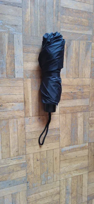 Paraguas plegable negro