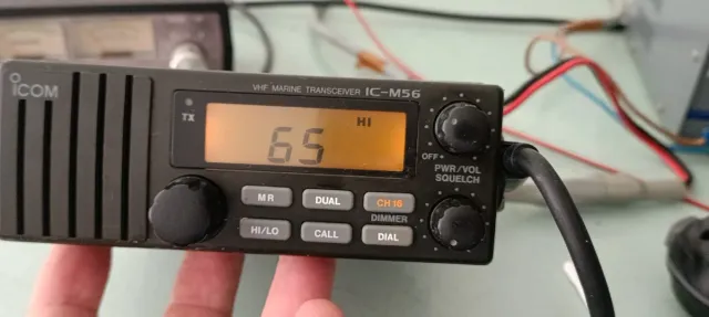 EMISORA MARINA ICOM IC-M56 VHF