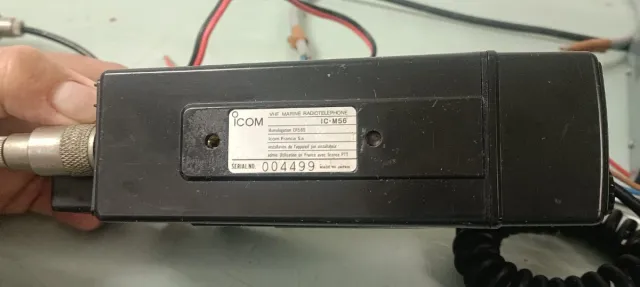 EMISORA MARINA ICOM IC-M56 VHF