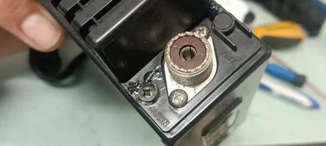 EMISORA MARINA ICOM IC-M56 VHF