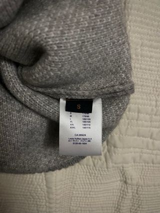 Jersey Louis Vuitton Gris con Logo Blanco