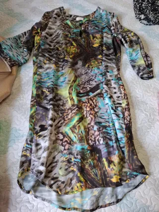 Vestidos de corte por la rodilla