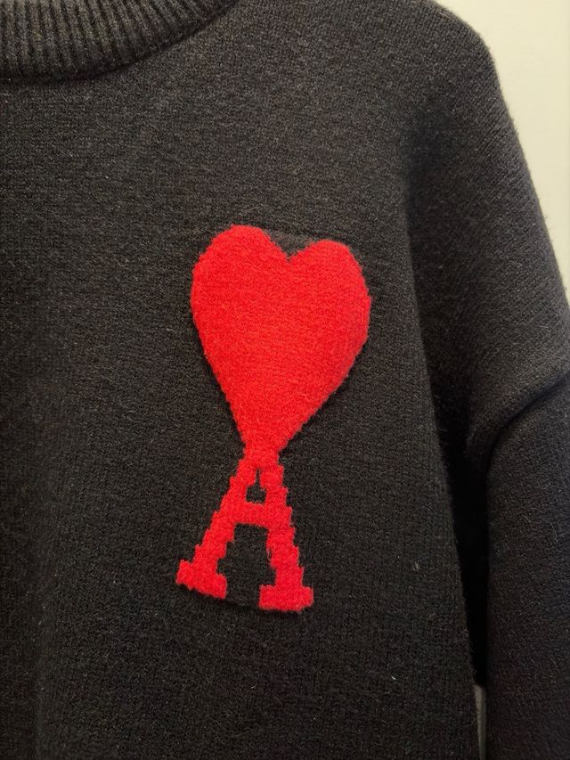 Maglione Ami Paris cuore rosso nero
